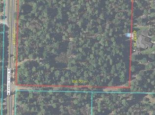 8066 W Evans Creek Rd, Rogue River, OR 97537