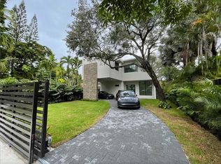 3741 Kumquat Ave, Miami, FL 33133