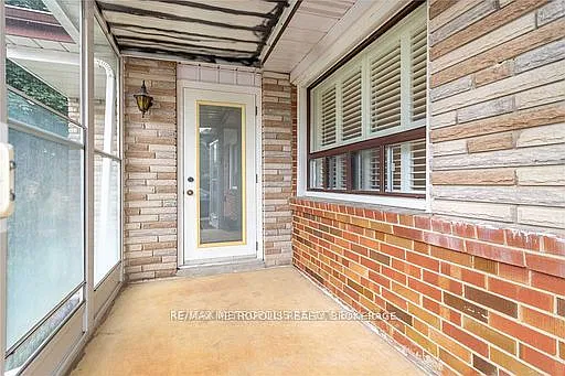 3 bed, $2,850 — Photo 2