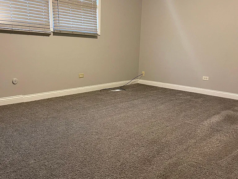 21906 Clyde Ave — Photo 11