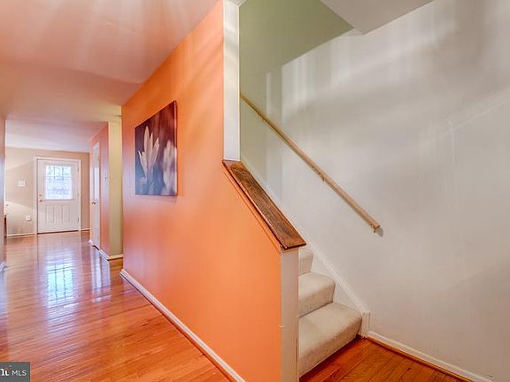 2nd image of 8043 Saint Annes Ct