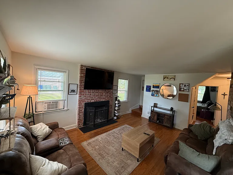 2514 Console Ave — Photo 6