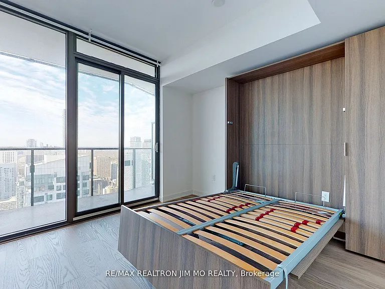 11 Wellesley St W #5510 — Photo 19