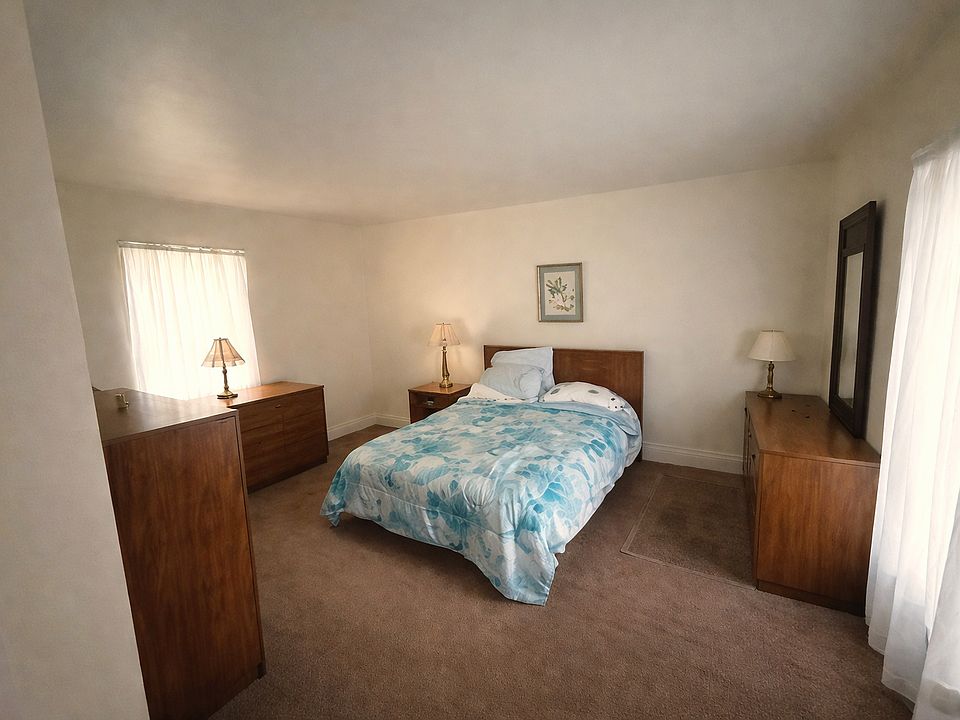 2nd image of 656 Dewey Ave #2