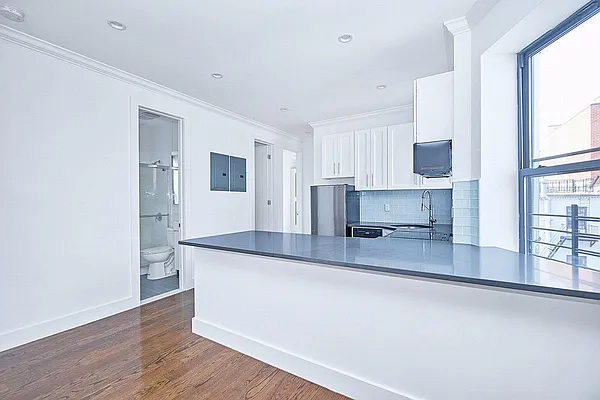 Rented by Keller Williams NYC | media 16