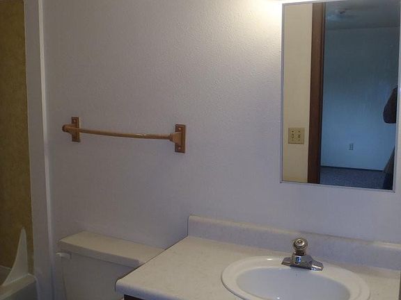 4th image of 301 Kiwanis St APT 14