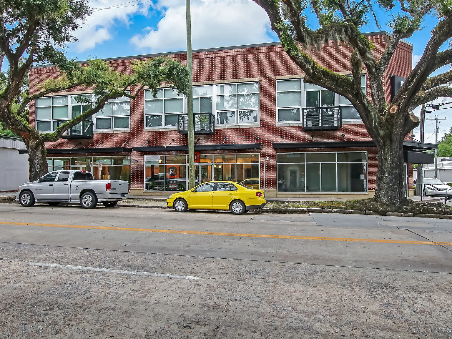 2514 Abercorn Street - 207 — Photo 3