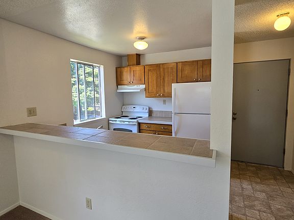 2nd image of 5240 15th Ave NE APT 306