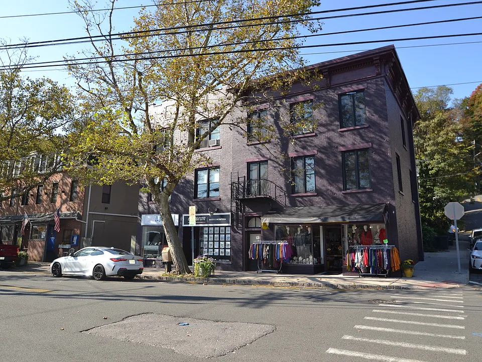 510 Piermont Ave #2B
