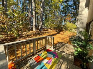 8 Clover Ct #8, Avon, CT 06001