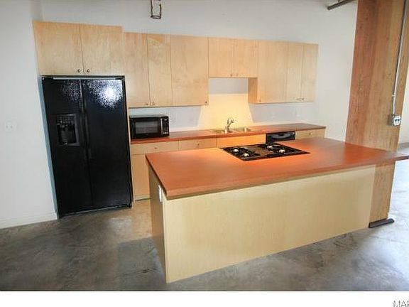 4th image of 901-907 Washington Ave #406