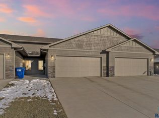 7204 E 45th St, Sioux Falls, SD 57110