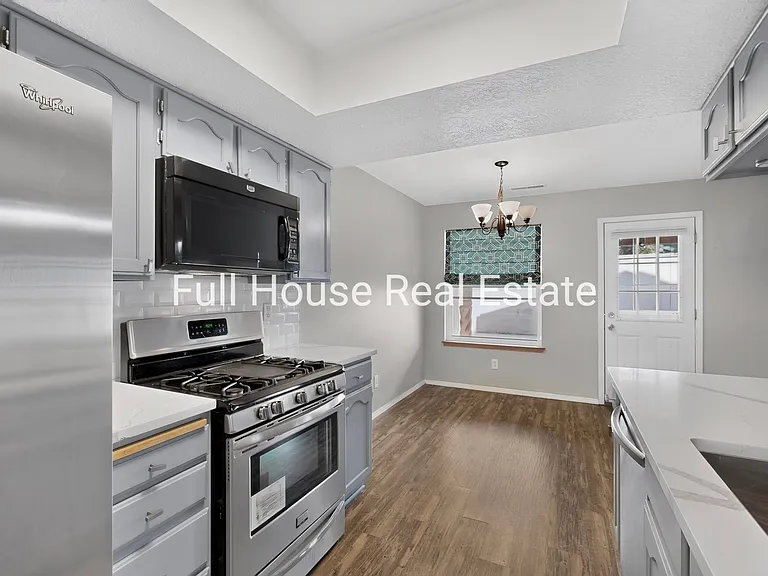 1905 Amor Dr NW — Photo 12