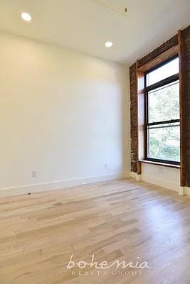 Rented by Bohemia Realty Group | media 31