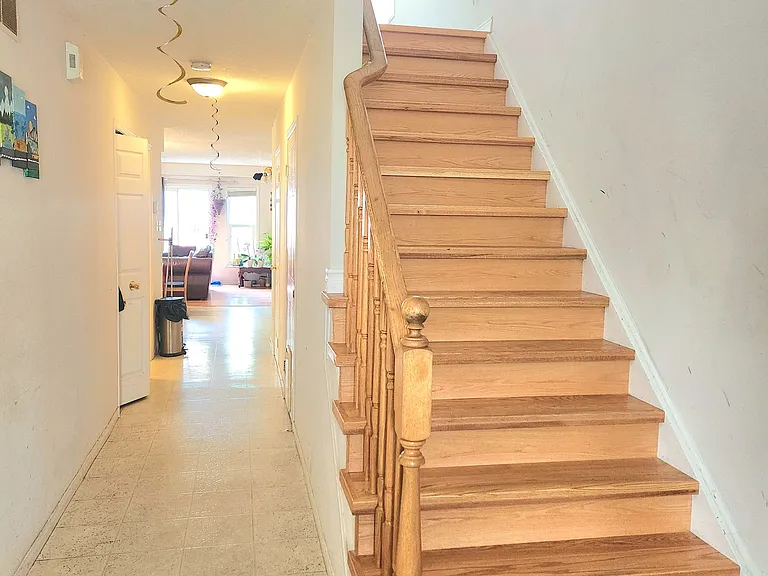 745 Laurelwood Dr — Photo 5