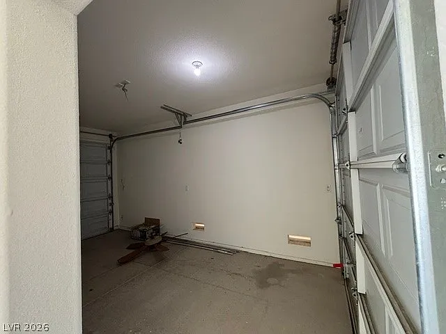 2886 Shimmering Bay St — Photo 3