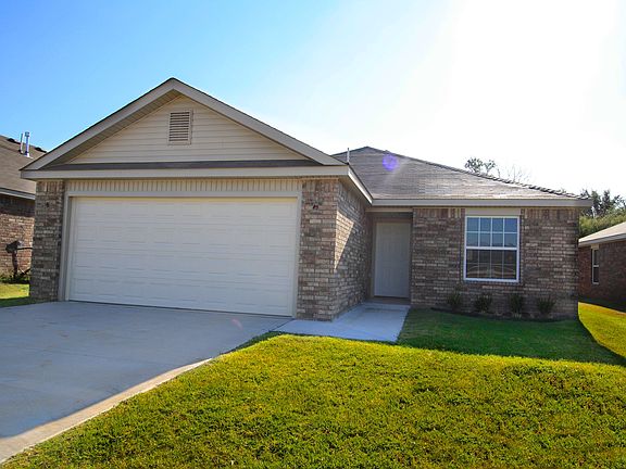 4th image of 1906 Bradford Cir