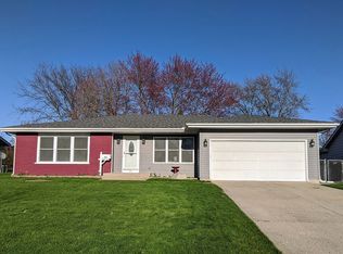 814 Melrose Ct, McHenry, IL 60050