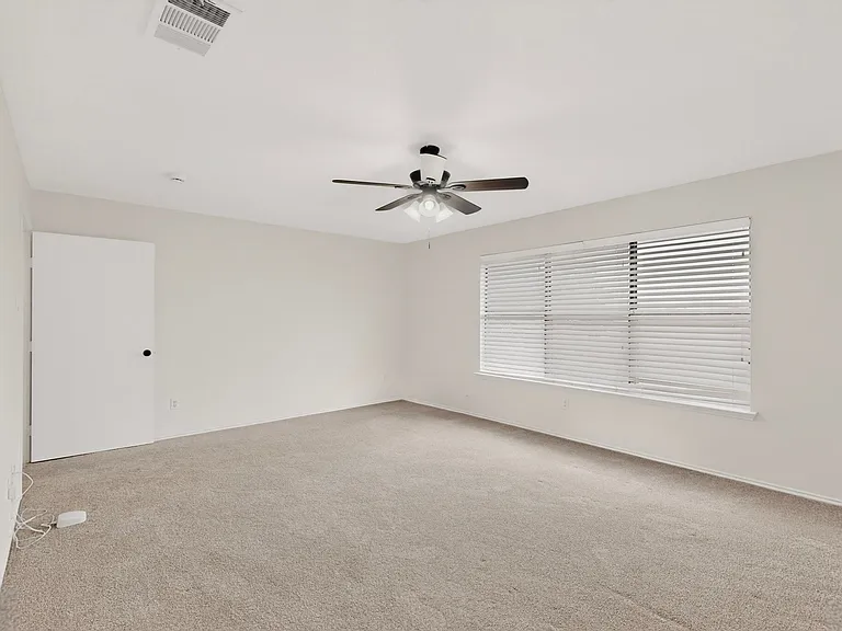 817 Edmonton Dr — Photo 27