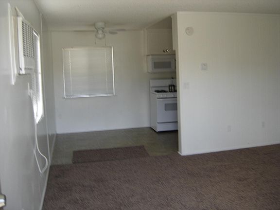 4th image of 340 W 19th St APT 4