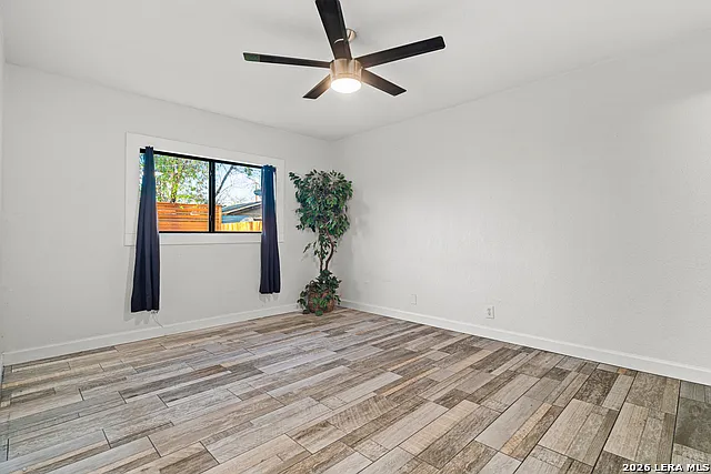 111 Ardmore St — Photo 15