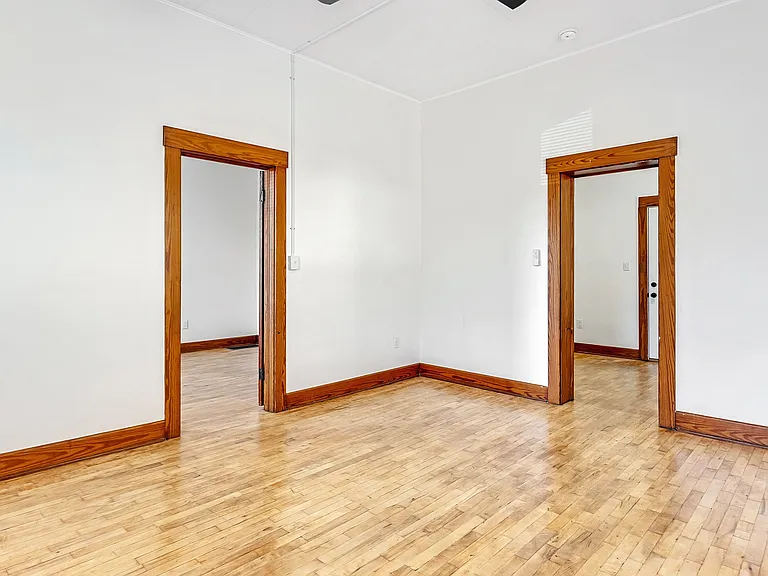 496 Dorsey Ave — Photo 43