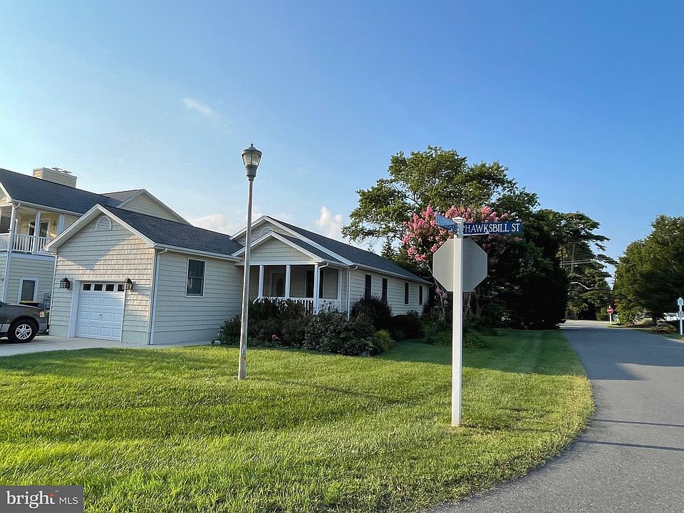 1st image of 949 Hawksbill St