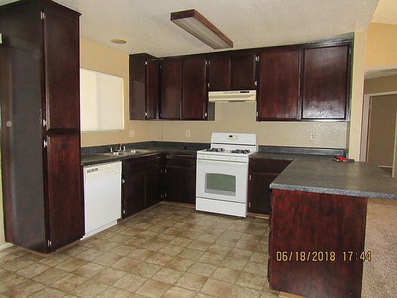 3rd image of 16221 Orange St APT B