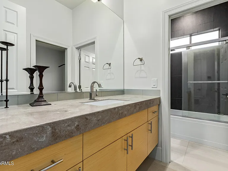 7479 E Sunnyvale Dr — Photo 17
