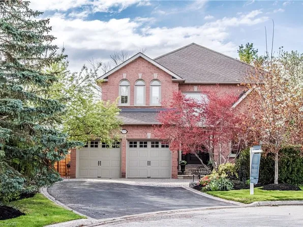 1729 Riverbend Ct, Mississauga, ON L5M 5J1