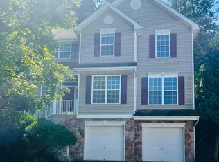 310 Winding Hill Dr, Hackettstown, NJ 07840
