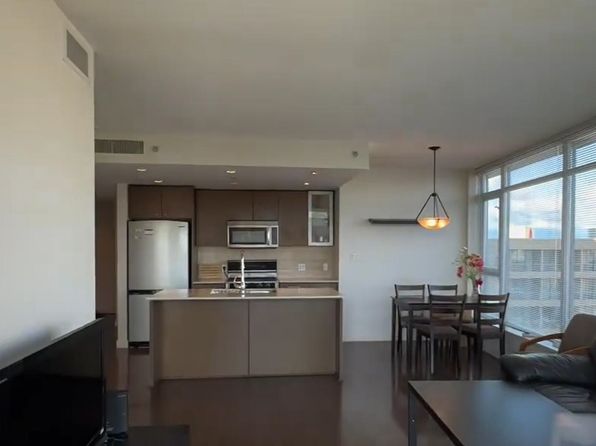 2 bedroom rental in Richmond — photo 2