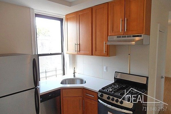 1st image of 174 14th St #4