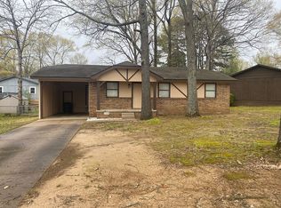 27 Woodbriar Dr, Jacksonville, AR 72076