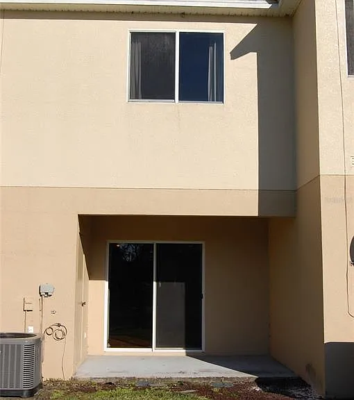 423 Wilton Cir — Photo 18