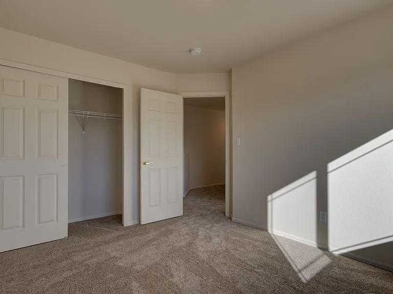 1352 Lookout Springs Dr — Photo 33