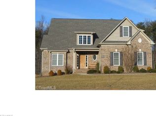 137 Topside Ct, Stokesdale, NC 27357