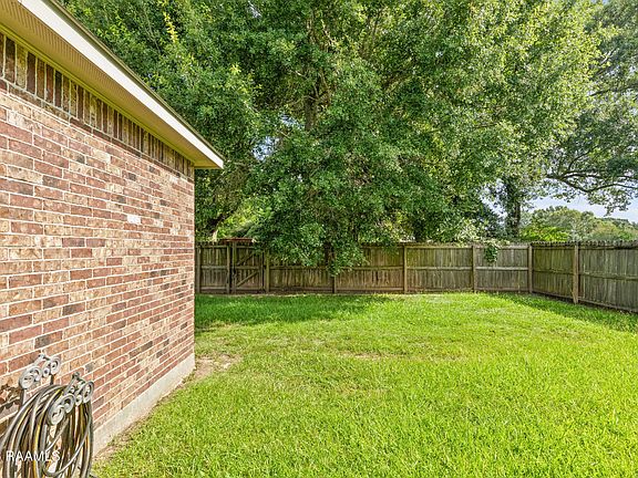 5th image of 507 Flanders Ridge Dr