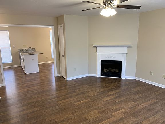 5th image of 2306 Prescott Pl