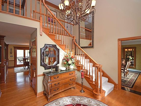 2nd image of 520 Oregano Dr