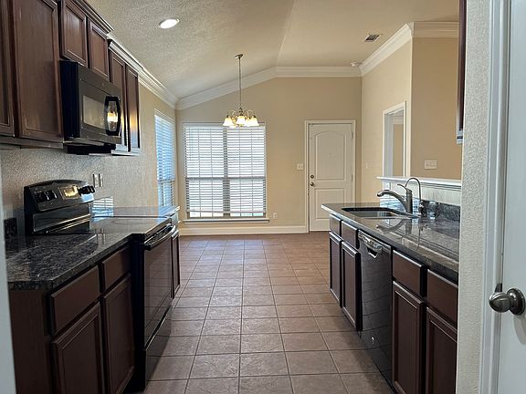3rd image of 1008 Rangers Ct