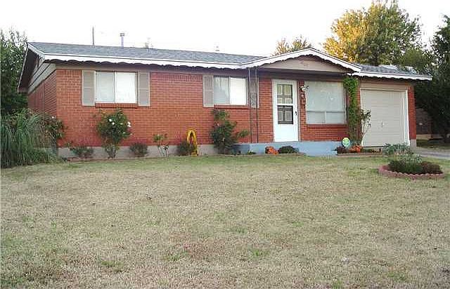 Home for Sale in Moore, Oklahoma $69,000