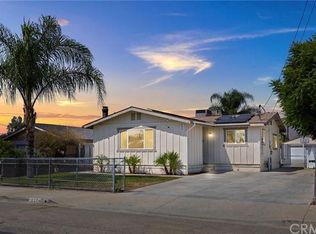 617 E Old 2nd St, San Jacinto, CA 92583