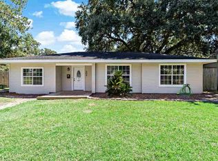 304 Youpon St, Silsbee, TX 77656