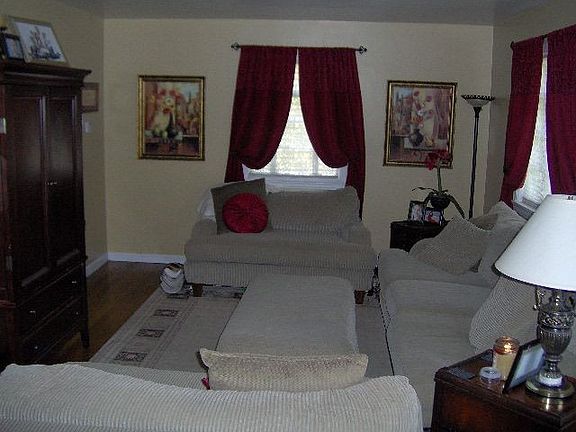 4th image of 3936 Claremont Pl