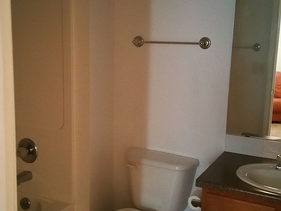 Upstairs common bath