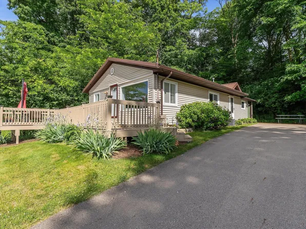 10333 Walnut Dr, Three Rivers, MI 49093