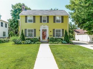 1312 Iroquois Pl, Ann Arbor, MI 48104