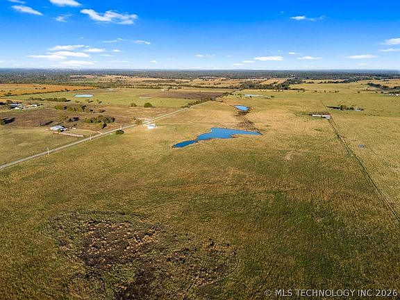 4th image of 4 E 330th Rd