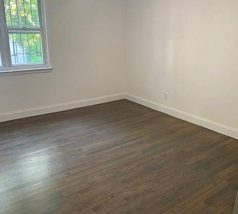 4th image of 110-33A 159th St